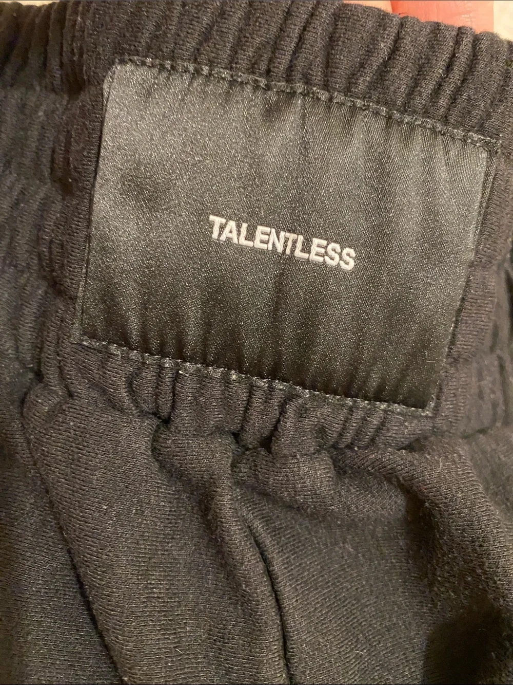 TALENTLESS soft black